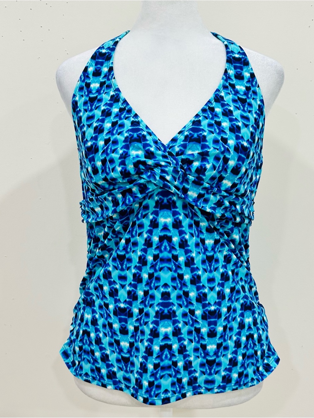 Athleta Tie Dye Tara Halter Tankini Top Size 36B/C ‎ Blue Hooks In  Back